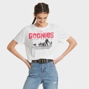 The Goonies graphic boyfriend t-shirts NWT